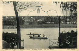 Mériel * Bords De L'oise " Au Père Goujon " , Vue Sur Mériel - Meriel