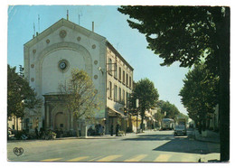 CARMAUX --1980-- Le Coin Du Lac--avenue Albert Thomas (petite Animation , Voiture,autocar ).......à Saisir - Carmaux