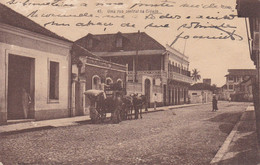 POSTCARD AFRICA - SAO TOME E PRINCIPE - OLD PORTUGUESE COLONY - UMA RUA CENTRAL DA CIDADE - Santo Tomé Y Príncipe