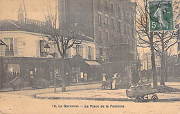 92 - LA GARENNE Place De La Fontaine ( Chariot Avec Pots De Lait - Vendeur En 1er Plan ? ) CPA - Hauts De Seine - La Garenne Colombes