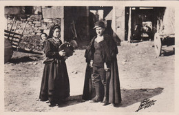 RPPC PORTUGAL - MIRANDA DO DOURO - TRAJES REGIONAIS - CAPAS DE HONRA - COSTUMES - Bragança