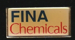 73826-Pin's.Fina Oil And Chemical Company Appartient à Total Petrochemicals - Carburants