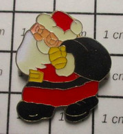 211A Pin's Pins / Beau Et Rare / THEME NOEL / PERE NOEL CAMBRIOLEUR ? BAD SANTA !! - Navidad