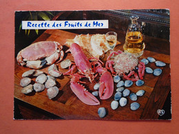 CPM  RECETTE DES FRUITS DE MER GASTRONOMIE FRANCAISE FRUITS DE MER LANGOUSTES HOMARDS OU CRABES   NON VOYAGEE - Recettes (cuisine)