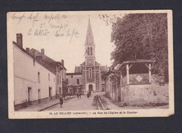 Le Cellier (44) Rue De L' Eglise Et Clocher ( Correspondance Guerre 39-45 Originaire De Stenay  50714) - Le Cellier