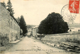 Ferrières Sur Sichon * La Place De La Foire * Travaux - Other & Unclassified