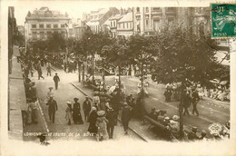 Lorient * Carte Photo * Le Cours De La Bove * Fête Locale ? Promeneurs - Lorient