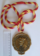 MEDAILLE DES ANTONNEURS RABELAISIENS CHINON - Professionnels / De Société