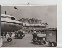 Vintage Photo KLM K.L.M Royal Dutch Airlines Convair 340 Aircraft In Front Of The Schiphol Amsterdam Station Building - 1919-1938: Entre Guerres