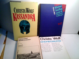 Konvolut Bestehend Aus 4 Bänden, Zum Thema: Erzählungen Von Christa Wolf. - Short Fiction