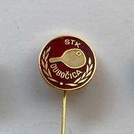 TABLE TENNIS SERBIA  CLUB STK DUBOCICA LESKOVAC  BROCHE INSIGNE DISTINTIVO PIN BADGE - Tennis De Table