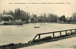 Le Perreux * Les Bords De La Marne Près De La Passerelle * Péniche Batellerie - Le Perreux Sur Marne