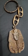 Egypt , Key Ring With A Medal Of Tut Anck Amon . Tokbag - Adel