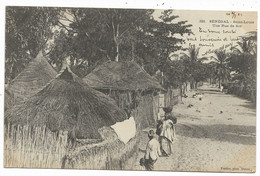 SAINT-LOUIS- Une Rue De Sor... 1904  Animé - Senegal
