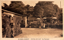 Le Bois D’oingt - La Terrasse De L’hôtel Du Lac - Restaurant Buvette - Le Bois D'Oingt