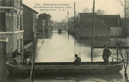 Maisons Alfort * La Rue Du Parc * Barque * Inondations De Janvier 1910 * Crue - Maisons Alfort