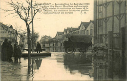 Maisons Alfort * Alfort * La Rue Des Deux Moulins Submergée * Attelage * Inondations Janvier 1910 * Crue - Maisons Alfort