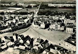 Chalonnes Sur Loire * La Place De L'hôtel De Ville - Chalonnes Sur Loire