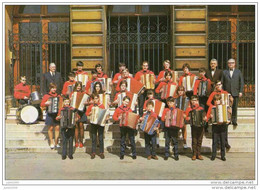 LONGUYON ..-- 54 . MEURTHE ET MOSELLE . Foyer Culturel . Section Accordéon . - Longuyon