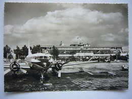 Avion / Airplane / KLM / Convair CV 440 / Seen Au Hamburg Airport / Aéroport / Flughafen - 1946-....: Modern Era