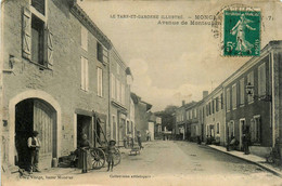 Monclar De Quercy * Avenue De Montauban * Villageois * Atelier Charron ? - Montclar De Quercy