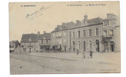 CPA  Athis La Mairie Et La Place - Athis De L'Orne