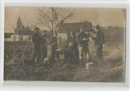 Carte Photo 54 Environ  Luneville  Militaires Préparant La Popote Cuisine Boucher Découpage De La Viande Carte Photo - War 1914-18