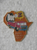 Pin's Rallye PARIS DAKAR PARIS Camion PERLINI Avec DUC De Bourgogne Et "Z" - Pins Pin Badge Carte Afrique - Rallye