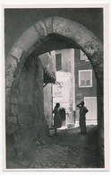 CPSM - MOUSTIERS SAINTE-MARIE (Basses Alpes) - Une Vieille Ruelle - Altri & Non Classificati