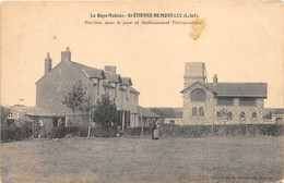 LOIRE ATLANTIQUE  44  SAINT ETIENNE DE MONTLUC - COMMUNAUTE DE LA HAUTE MAHEAS - PAVILLON DANS LE PARC - Saint Etienne De Montluc