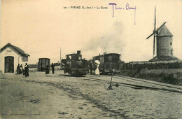 Piriac * Vue Sur La Gare * Locomotive Train Wagons * Moulin à Vent Molen * Ligne Chemin De Fer - Piriac Sur Mer