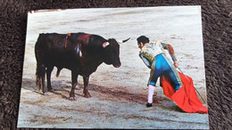 CPM CORRIDA DE TOROS COURSE DE TAUREAUX BULL FIGHT FEAST UN DESPLANTE DESPUES DE LA FAENA SERIE II N° 5220 - Bull