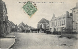89  Saint  Valerien  -  La   Place Du Marche Et Le Monument Aux Morts - Saint Valerien