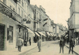 Marmande * Débit De Tabac Tabacs TABAC * Café Des Sports Crédit Lyonnais , Place D'armes , Commencement Rue Puygueraud - Marmande