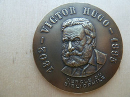 DA-082 Médaille Bronze Cercle Du BibliophileVicor Hugo1802-1885poids=55,20g - Bronces
