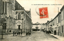 Haute Goulaine * Rue Et Place De L'église * Villageois * ARNAUD Débitant - Haute-Goulaine