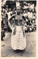 CPA DAHOMEY JEUNE FETICHEUSE D'ABOMEY - Dahome
