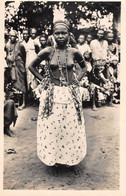 CPA DAHOMEY JEUNE FETICHEUSE D'ABOMEY - Dahomey