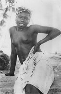 CPA DAHOMEY JEUNE FILLE DE LA COTE (fille Aux Seins Nus - Dahomey