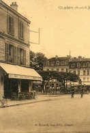 Chatou * Débit De Tabac Tabacs TABAC , Passage à Niveau ( Ligne Chemin De Fer Yvelines ) * Place * Pâtisserie - Chatou