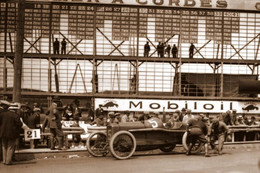 16150"PEUGEOT ENTRE 1900 ET 1940-LA PHOTO EST UNE IMPRESSION RECENTE D'UN LABORATOIRE PHOTO PROFESSIONEL-Cm. 10 X 15 - Automobili