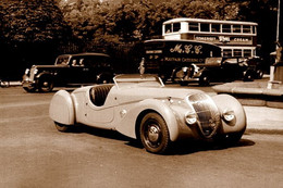 16168"PEUGEOT ENTRE 1900 ET 1940-LA PHOTO EST UNE IMPRESSION RECENTE D'UN LABORATOIRE PHOTO PROFESSIONEL-Cm. 10 X 15 - Automobiles