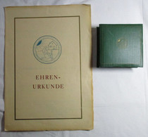Ehrenurkunde & Medaille Zentrale Fachkommission Kleingärtner & Siedler (126771) - Other & Unclassified