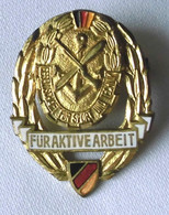 Alte DDR GST Medaille "Für Aktive Arbeit" Durchbrochene Grundplatte (108030) - GDR
