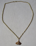 Elegante 333er Gold Damenkette Mit 375er Gold Ginkgoblatt Anhänger (153398) - Necklaces/Chains