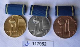 3 X DDR Medaillen Für Leistungen Im Bauwesen Gold Silber Bronze (117952) - RDA
