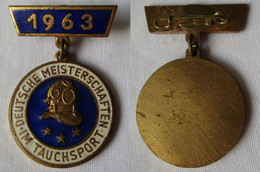 DDR Abzeichen Deutsche Meisterschaft Der DDR Im Tauchsport 1963 (106806) - GDR