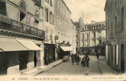 Vannes * Place Du Marché Au Seigle * Commerces Magasins - Vannes