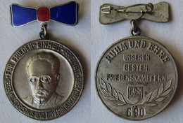 DDR Karl Liebknecht Medaille Ruhm & Ehre Unseren Besten Friedenskämpfer (129616) - RDT