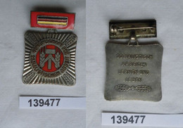 DDR Abzeichen Orden Gemeinschaft Der Sozialistischen Arbeit Ehrentitel (139477) - RDA